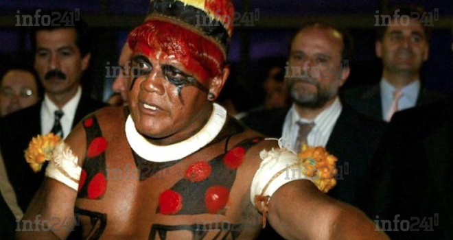 Brésil : un grand chef indigène et défenseur de la forêt amazonienne décède du Covid-19
