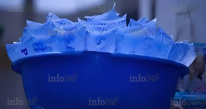 Gabon : L’agence de sécurité alimentaire interdit la vente d’eau en sachet dans tout le pays