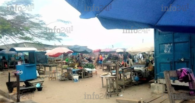 Faute de latrines, les commerçants du marché de Port-Gentil défèquent dans la nature&nbsp;!
