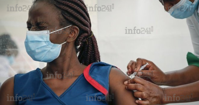 Ossouka Raponda exige la vaccination des ministres et des fonctionnaires gabonais !