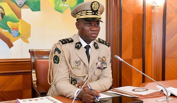 Transition au Gabon&nbsp;: Pluie de décrets pour intégrer l’armée dans les directions financières publiques