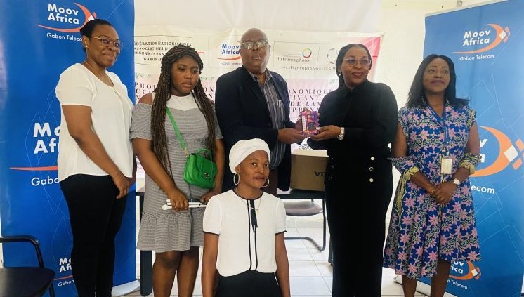  Moov Africa Gabon Telecom fait un important don pour l’autonomisation de la femme handicapée